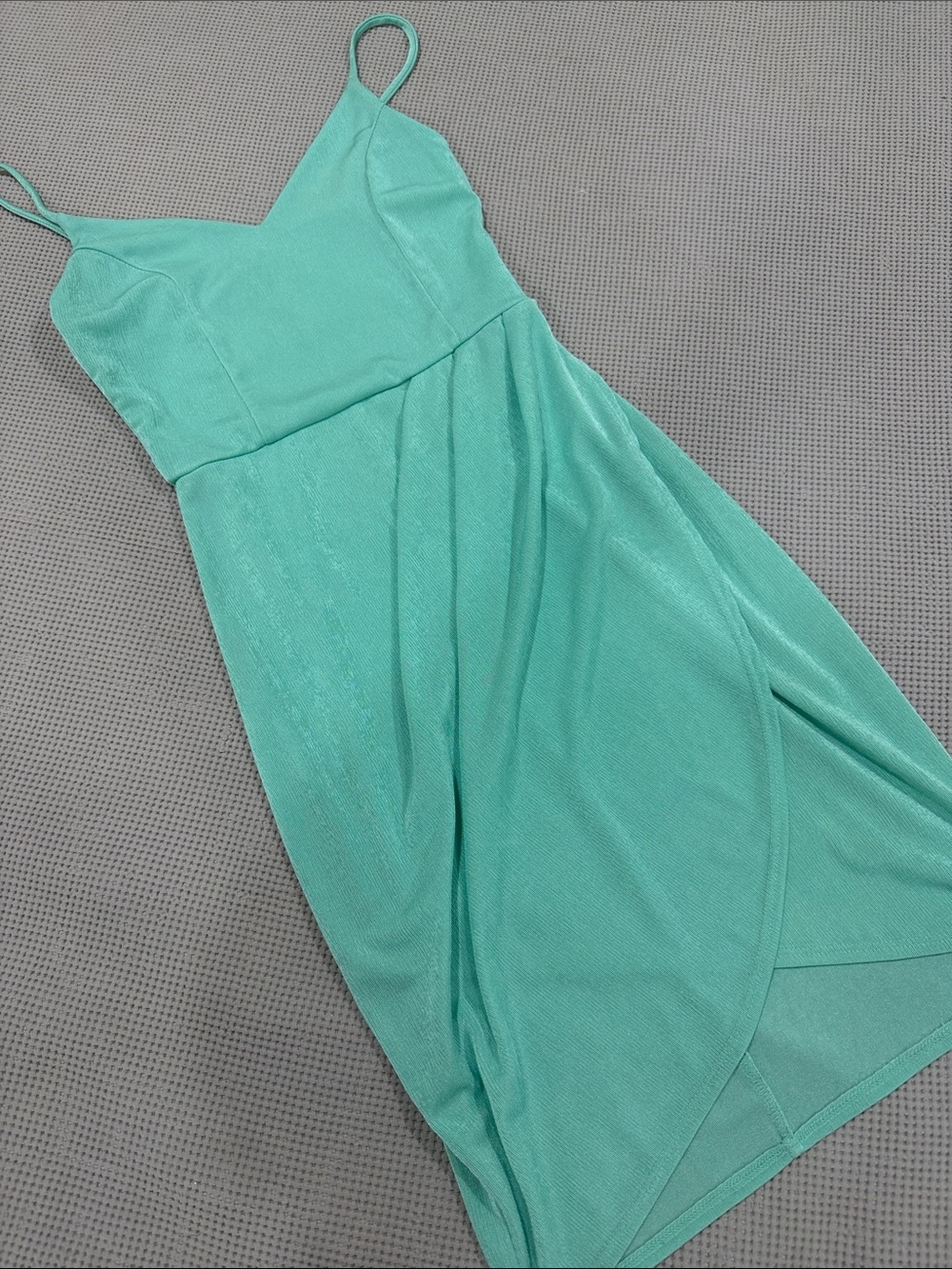 Sleeveless Mint Green Midi Dress